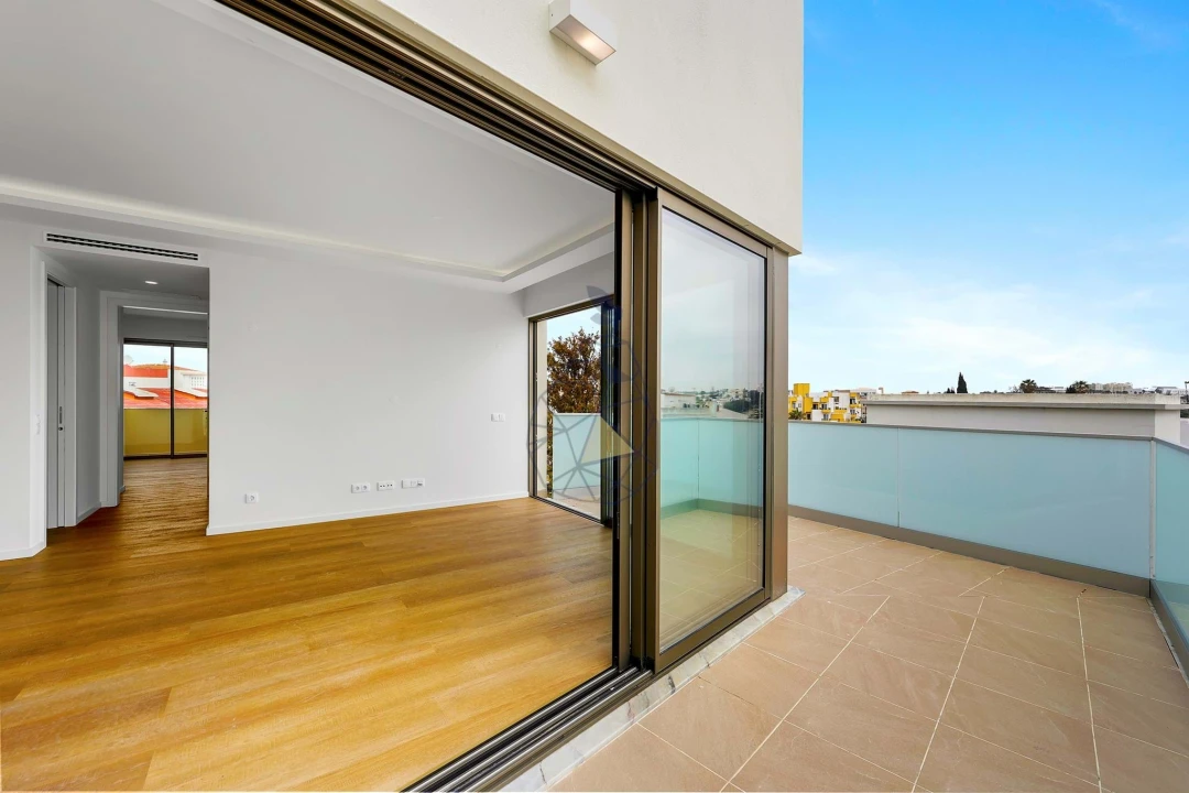 Apartamento T2 para Venda em Alvor Foto 23