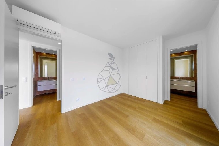 Apartamento T2 para Venda em Alvor Foto 11