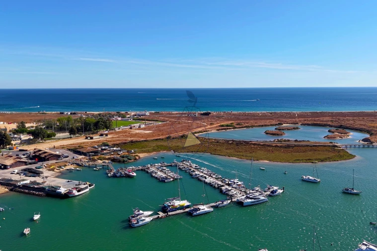 Apartamento T2 para Venda em Alvor Foto 3