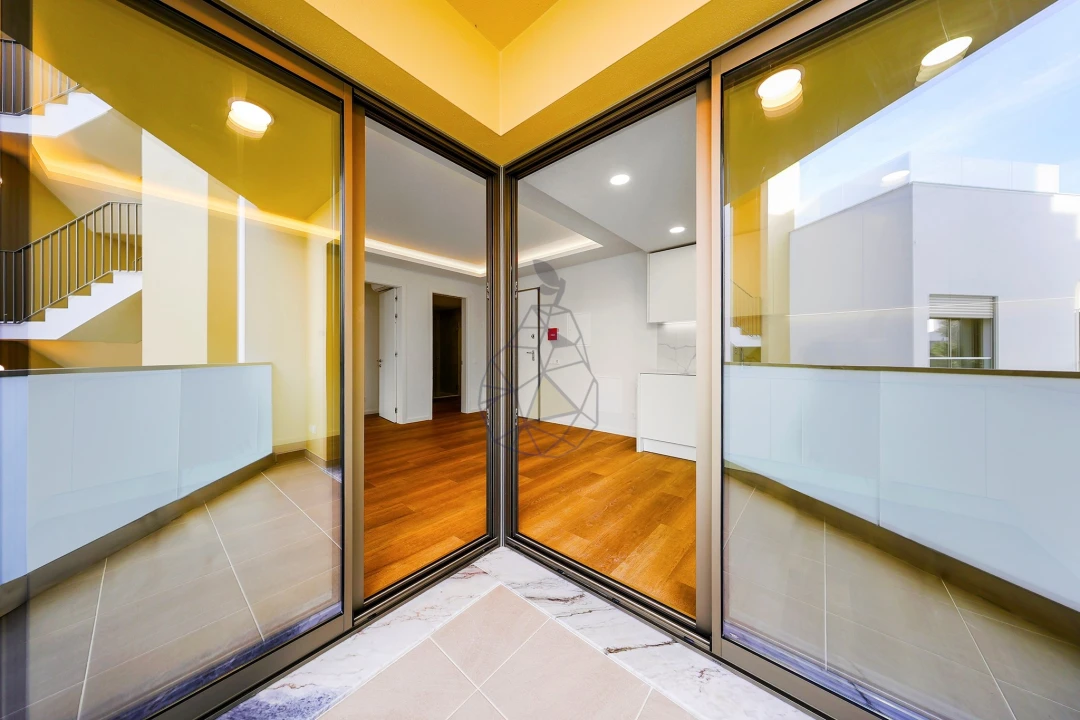 Apartamento T1 para Venda em Alvor Foto 10