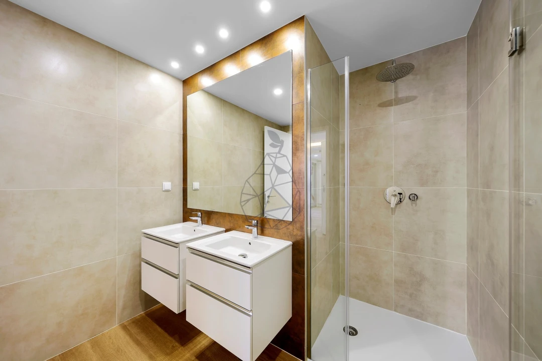 Apartamento T1 para Venda em Alvor Foto 17