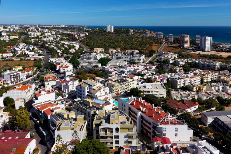 Apartamento T1 para Venda em Alvor Foto 3