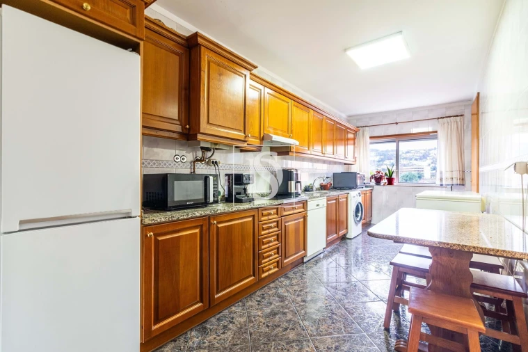 Apartamento T3 para Venda em Nogueira, Fraião e Lamaçães Foto 3