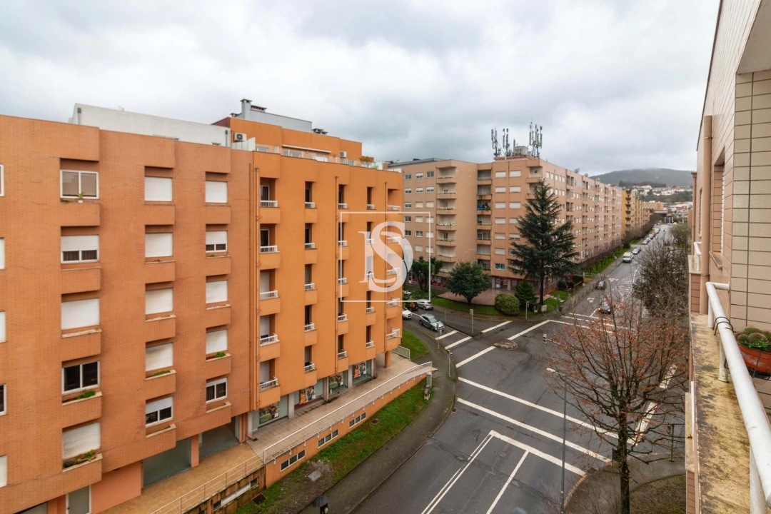 Apartamento T3 para Venda em Nogueira, Fraião e Lamaçães Foto 23