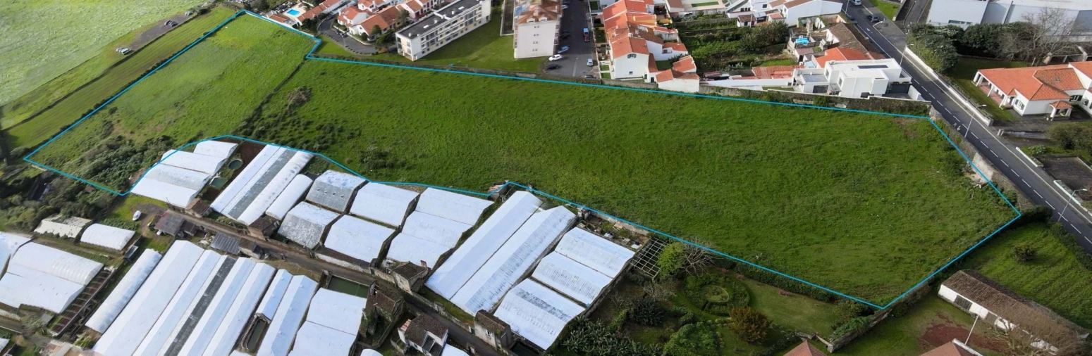 Moradia T4 para Venda em Fajã de Baixo Foto 12