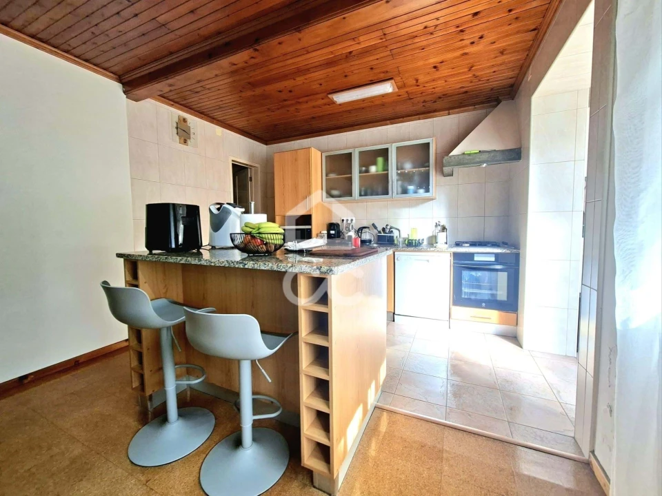 Moradia T5 para Venda em Angra (São Pedro) Foto 4