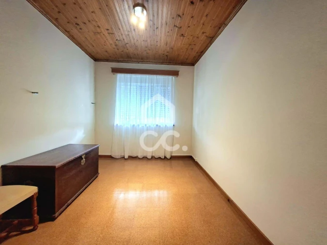 Moradia T5 para Venda em Angra (São Pedro) Foto 12