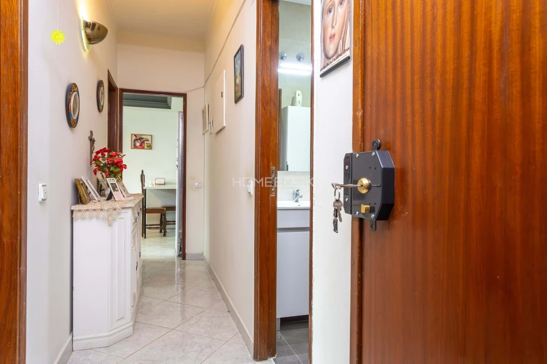 Apartamento T2 para Venda em Amora Foto 4