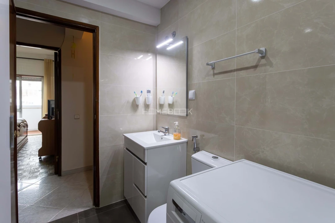 Apartamento T2 para Venda em Amora Foto 27