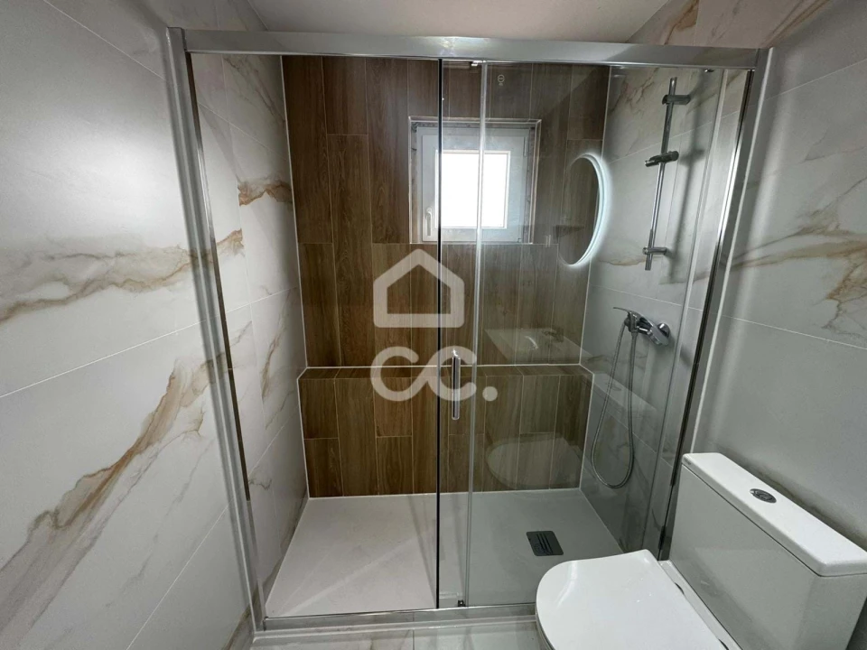 Apartamento T2 para Venda em Camarate, Unhos e Apelação Foto 10