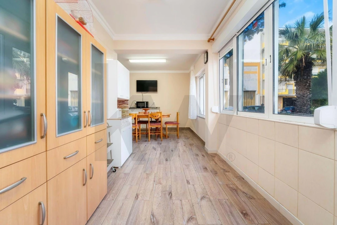 Apartamento T2 para Venda em Olhão Foto 4