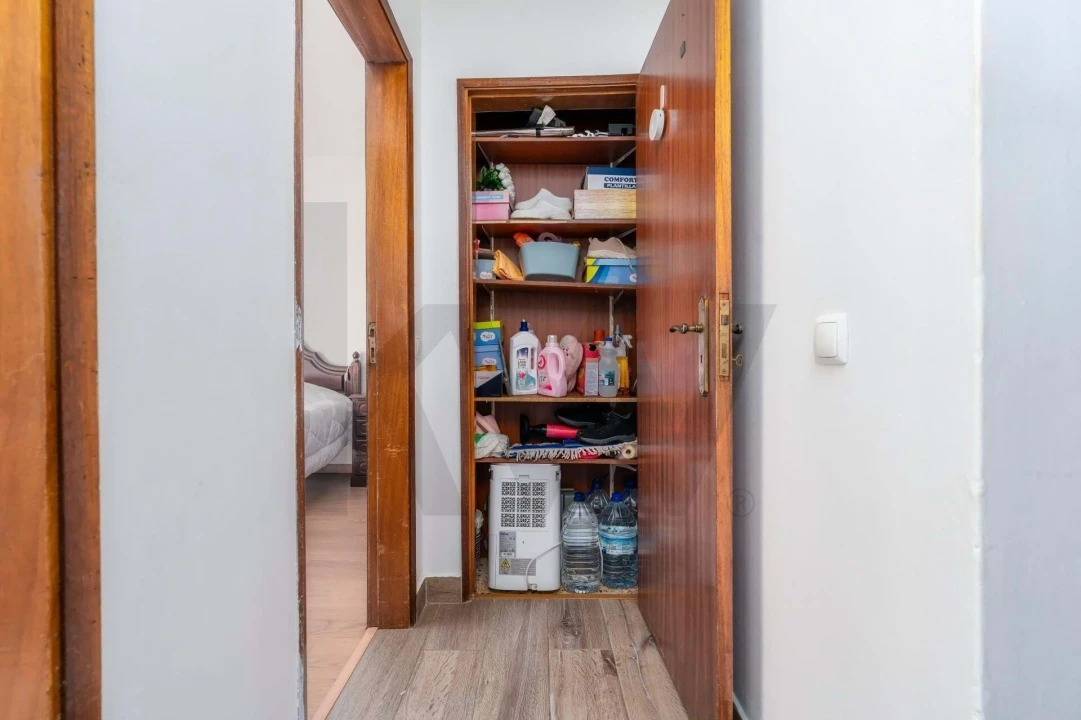 Apartamento T2 para Venda em Olhão Foto 19