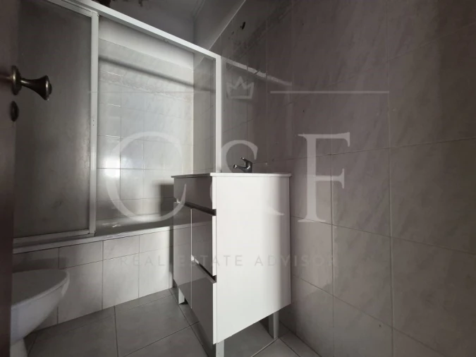 Apartamento T2 para Venda em Rio de Mouro Foto 12