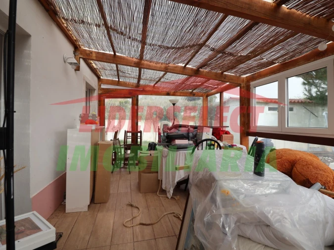 Moradia T1 para Venda em Encarnação Foto 14