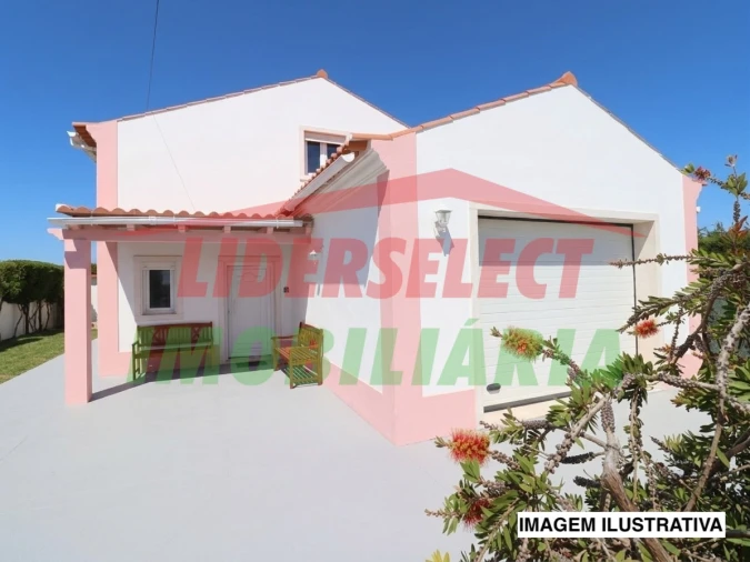 Moradia T1 para Venda em Encarnação