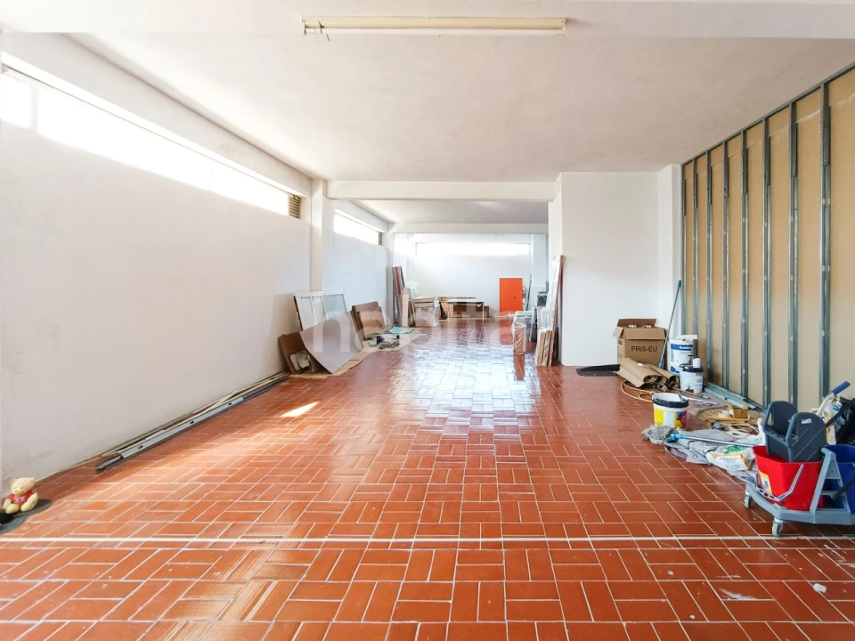 Loja para Venda em Custóias, Leça do Balio e Guifões Foto 6