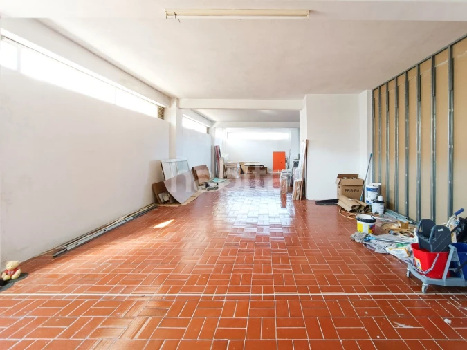 Loja para Venda em Custóias, Leça do Balio e Guifões Foto 6