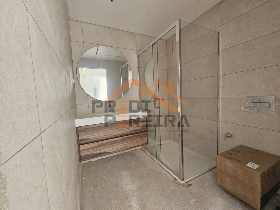 Apartamento T1 para Venda em Ramada e Caneças Foto 11