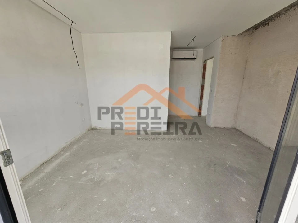 Apartamento T1 para Venda em Ramada e Caneças Foto 13