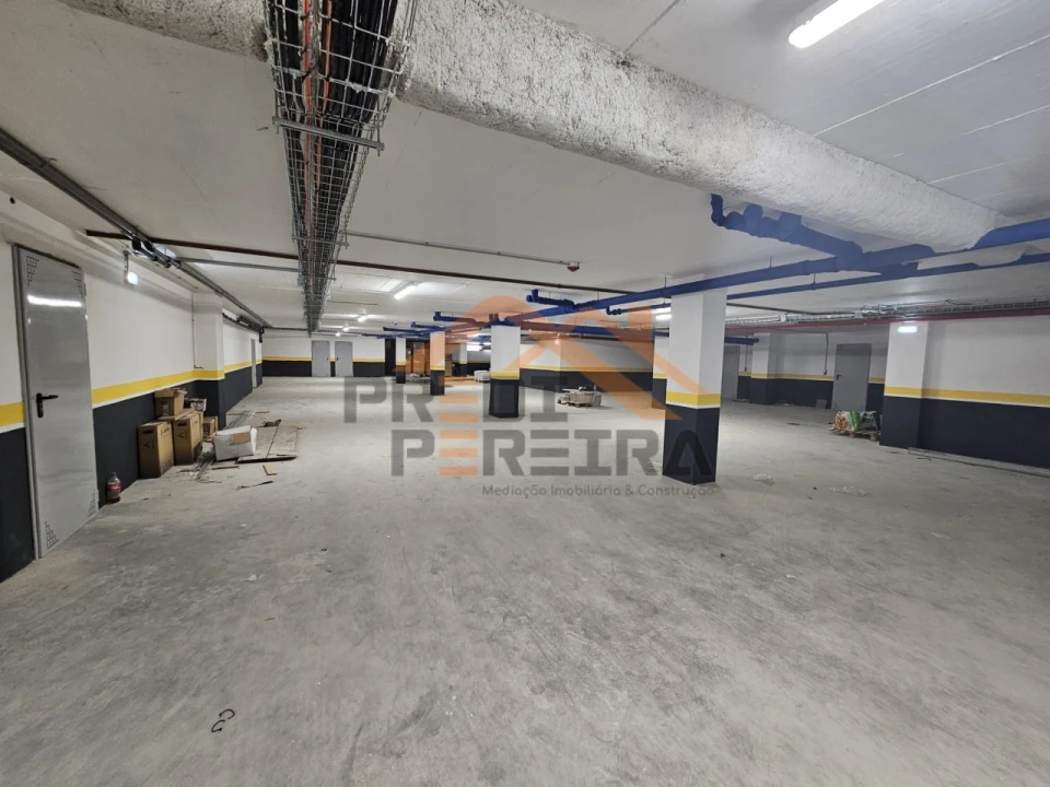 Apartamento T1 para Venda em Ramada e Caneças Foto 22