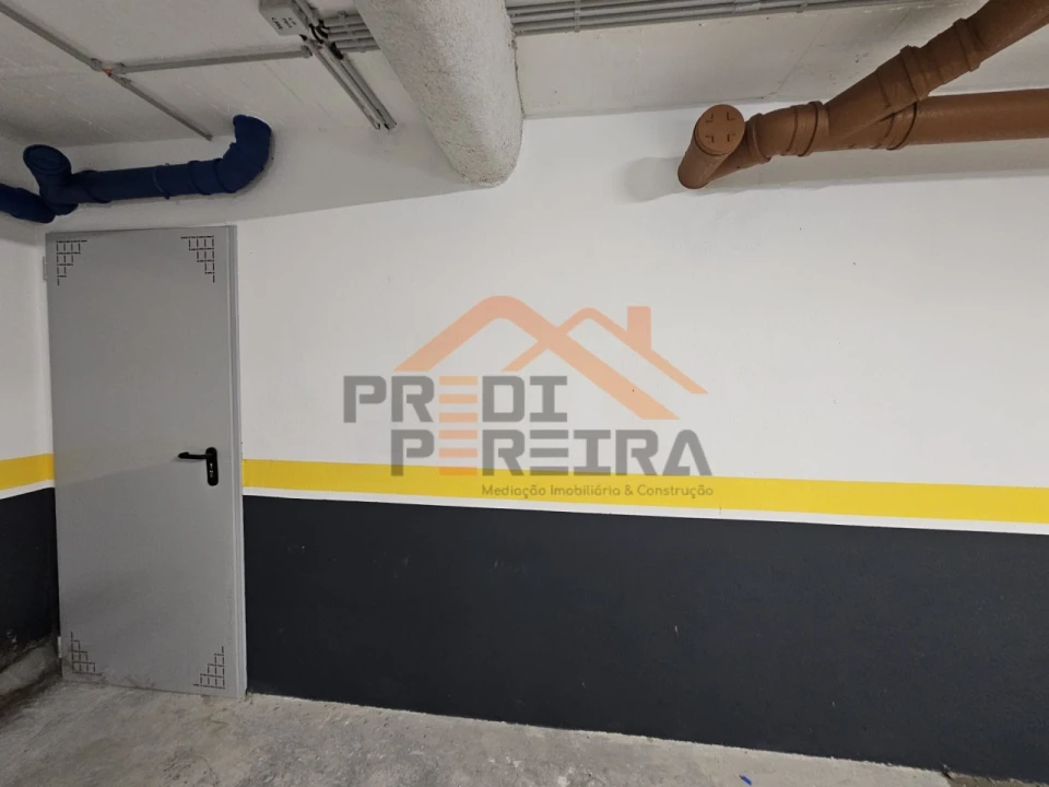 Apartamento T1 para Venda em Ramada e Caneças Foto 23