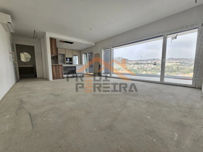 Apartamento T1 para Venda em Ramada e Caneças Foto 1