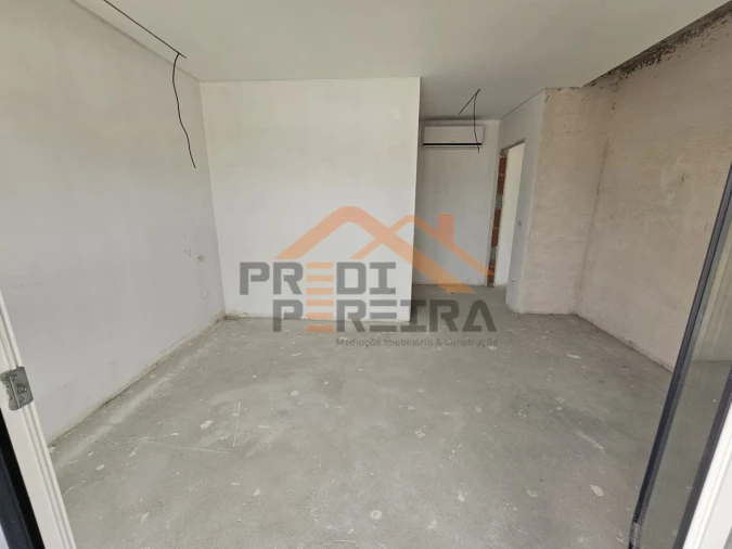 Apartamento T1 para Venda em Ramada e Caneças Foto 13