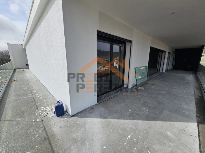 Apartamento T1 para Venda em Ramada e Caneças Foto 18