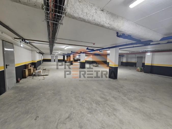 Apartamento T1 para Venda em Ramada e Caneças Foto 22