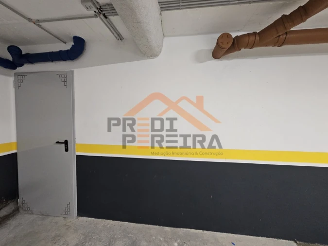 Apartamento T1 para Venda em Ramada e Caneças Foto 23