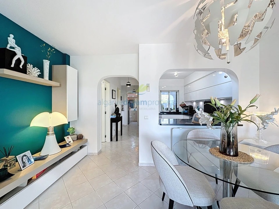 Apartamento T2 para Venda em Albufeira e Olhos de Água Foto 7