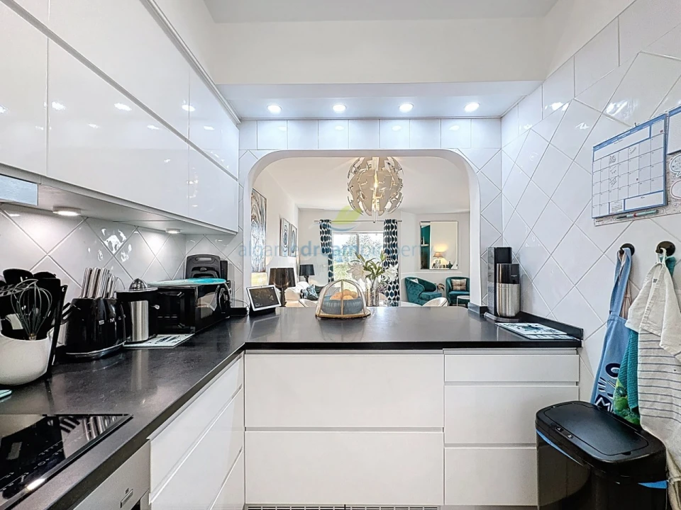 Apartamento T2 para Venda em Albufeira e Olhos de Água Foto 13