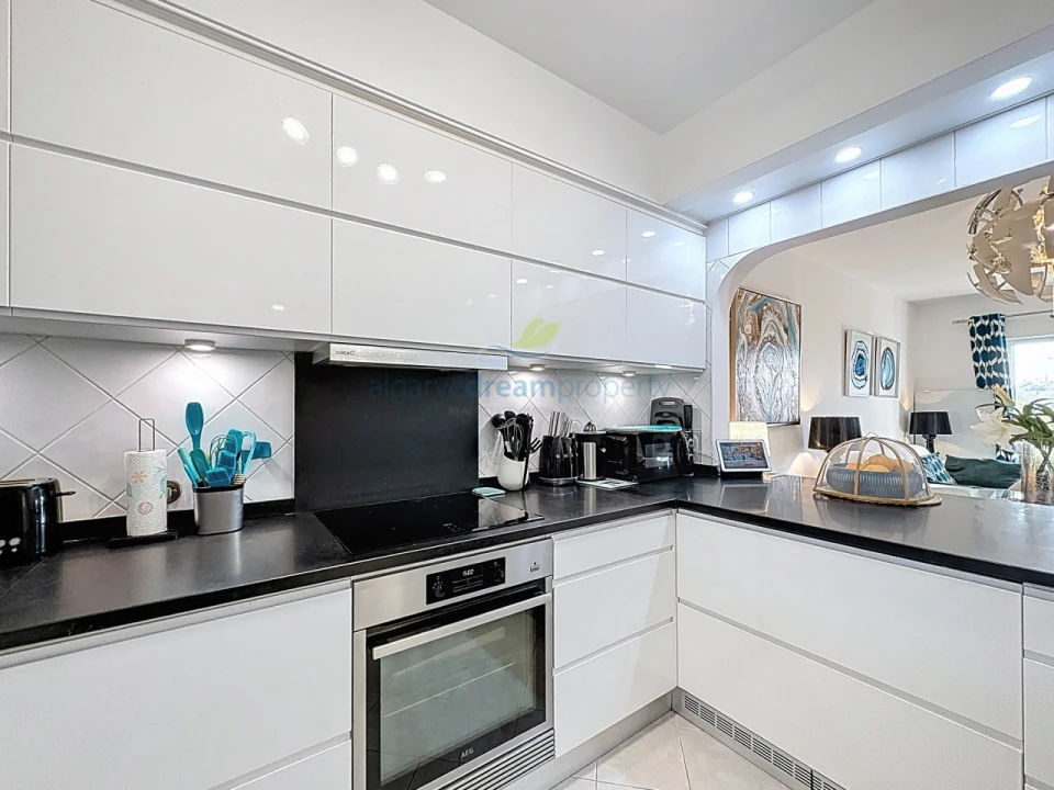 Apartamento T2 para Venda em Albufeira e Olhos de Água Foto 18