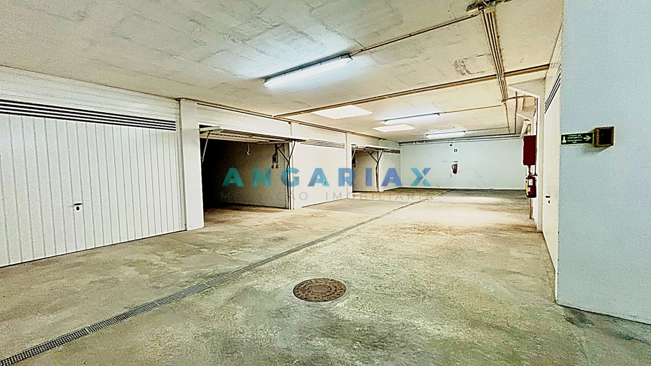 Garagem para Venda em Buarcos Foto 6