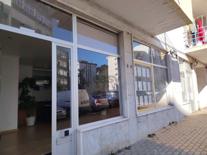 Loja para Venda em Rio de Mouro Foto 10