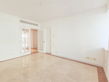 Apartamento T3 para Venda em Santo António