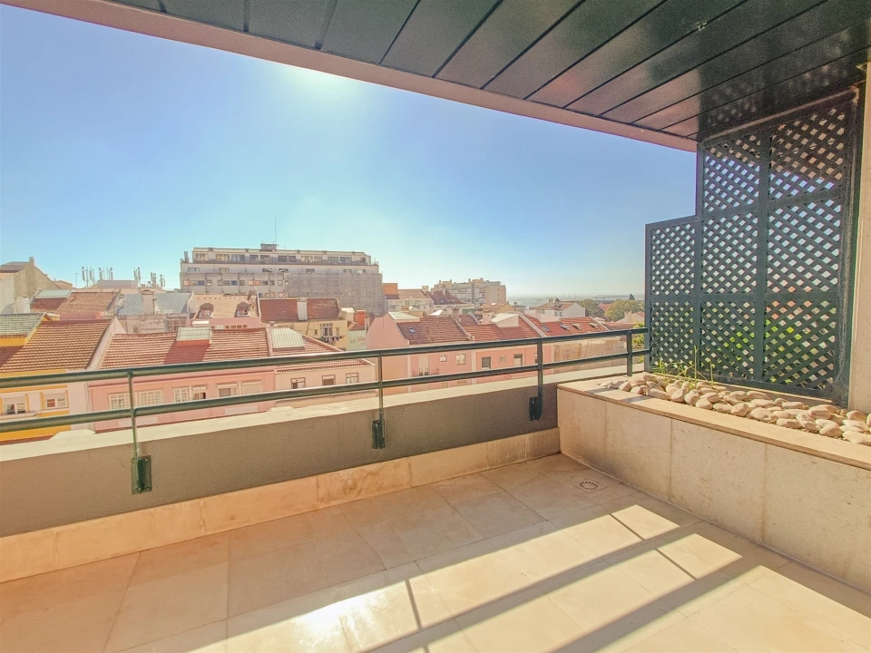 Apartamento T3 para Venda em Santo António Foto 6