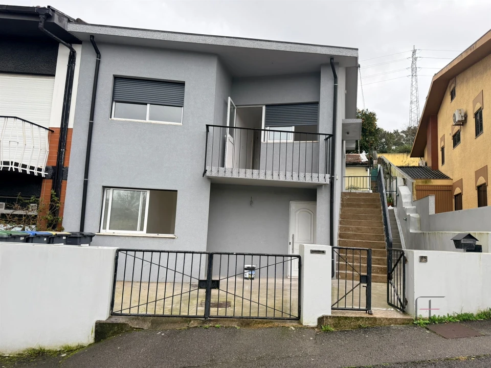 Moradia T3 para Venda em Pedrouços Foto 2