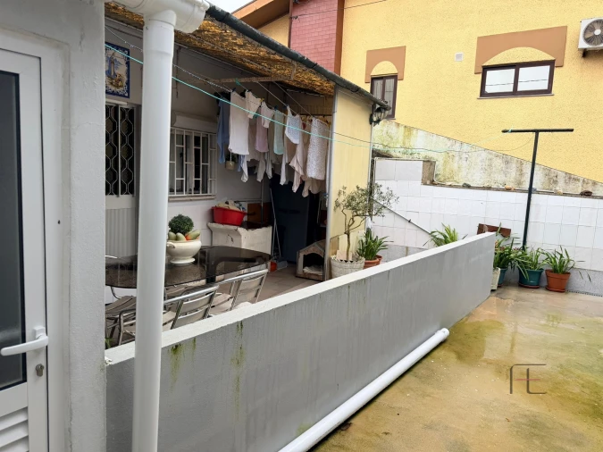 Moradia T3 para Venda em Pedrouços Foto 8