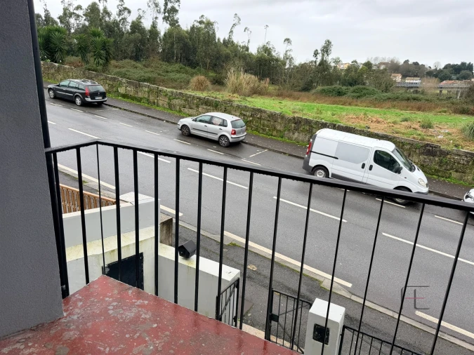 Moradia T3 para Venda em Pedrouços Foto 11