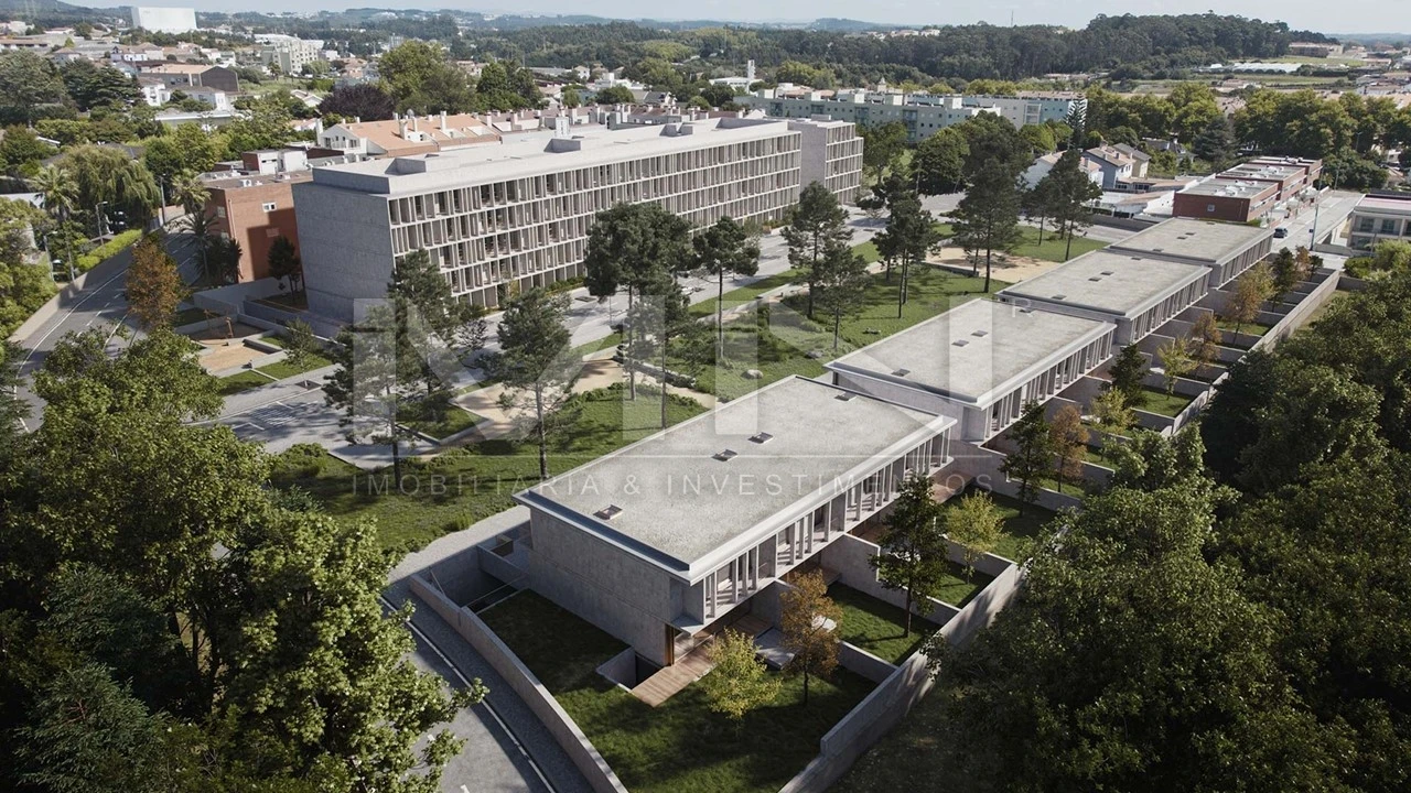 Moradia T3 para Venda em Arcozelo Foto 1