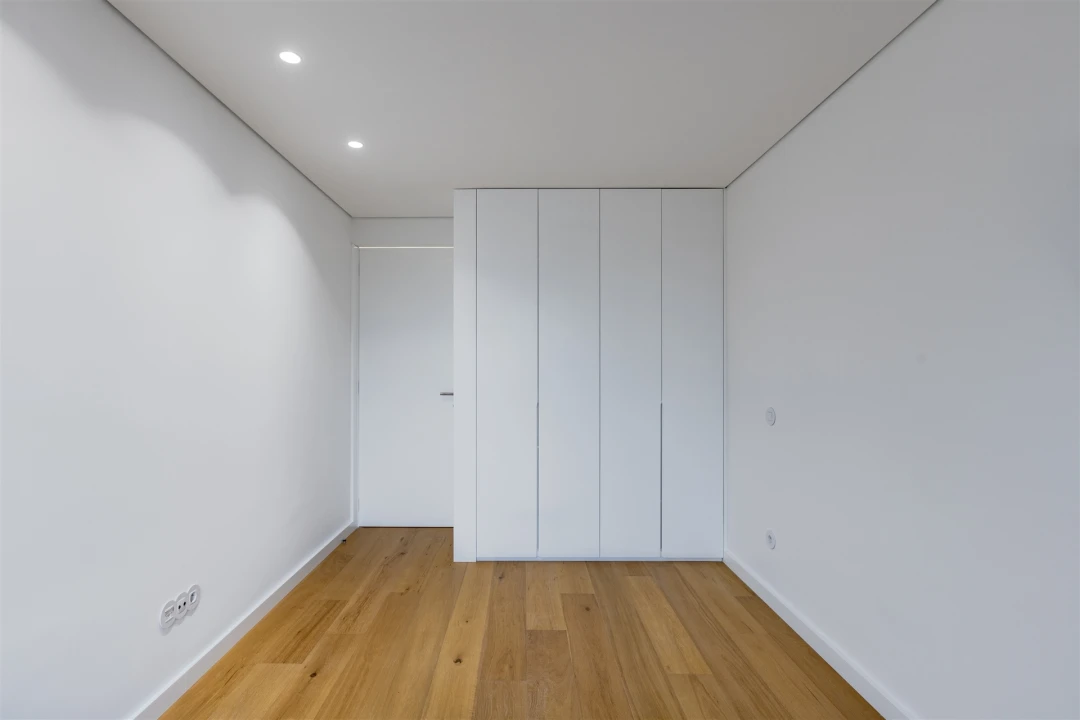 Apartamento T3 para Venda em Lordelo do Ouro e Massarelos Foto 31