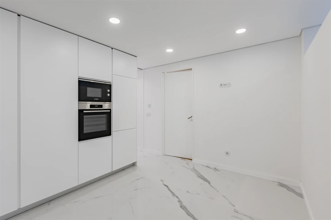 Apartamento T3 para Venda em Lordelo do Ouro e Massarelos Foto 19