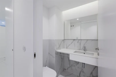 Apartamento T3 para Venda em Lordelo do Ouro e Massarelos