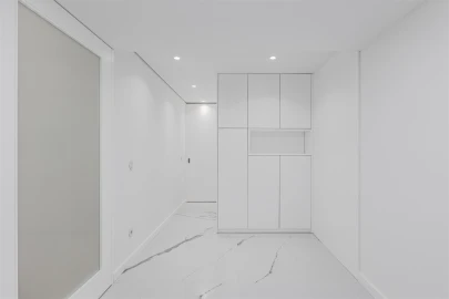 Apartamento T3 para Venda em Lordelo do Ouro e Massarelos