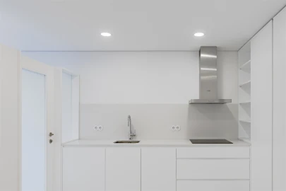Apartamento T3 para Venda em Lordelo do Ouro e Massarelos
