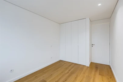 Apartamento T3 para Venda em Lordelo do Ouro e Massarelos