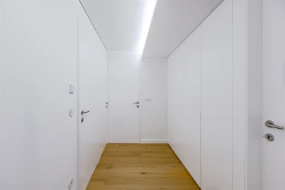 Apartamento T3 para Venda em Lordelo do Ouro e Massarelos