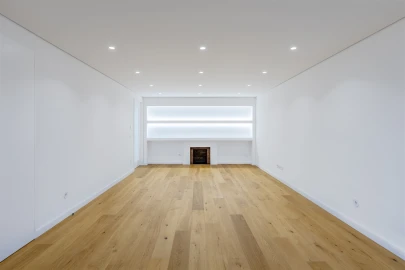 Apartamento T3 para Venda em Lordelo do Ouro e Massarelos