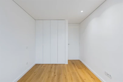 Apartamento T3 para Venda em Lordelo do Ouro e Massarelos